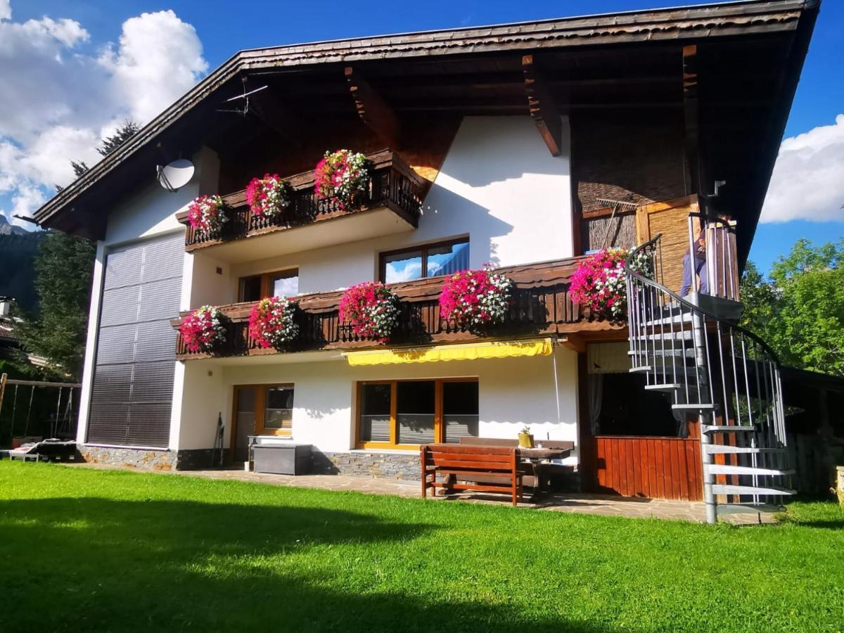Haus Maria Larcher Bach  Exteriör bild